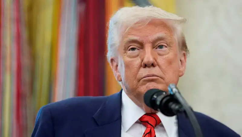 Trump G7 Zirvesinden Neden Erken Ayrıldı? Acil Beyaz Saray Toplantısı!