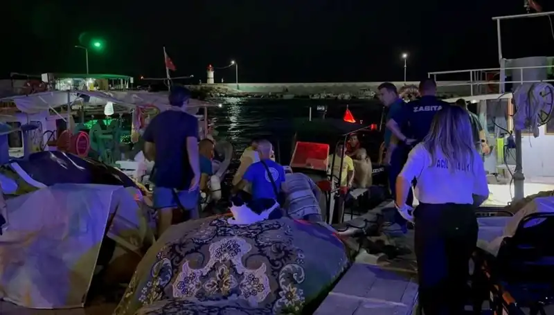 Balıkesir'de Denizde Kaybolan 75 Yaşındaki Adam İçin Arama Kurtarma Çalışmaları Başladı