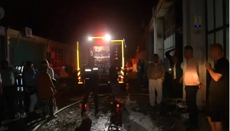 Gözlük Fabrikasında Çıkan Yangın, Korku Dolu Anlara Neden Oldu