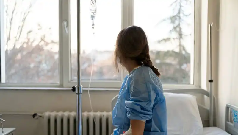 35 Yaşındaki Kadın Kanserle Savaşırken "Sessiz Katil" Diye Adlandırdı