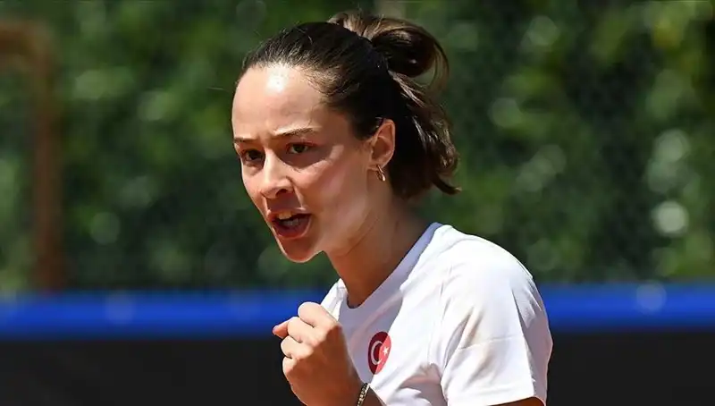 Milli Tenisçi Zeynep Sönmez, Finalde Şimdi Sırada Altın Madalya Var!