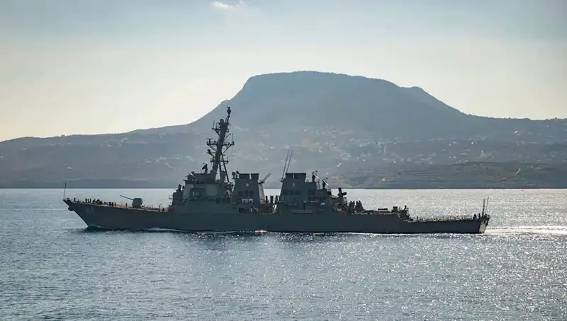 ABD'den Yunanistan'a Stratejik Müdahale: Donanma Üssü Kaleye Dönüştürülüyor