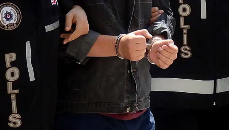 Kayseri'de Yasa Dışı Silah Operasyonu: 2 Zanlı Yakalandı