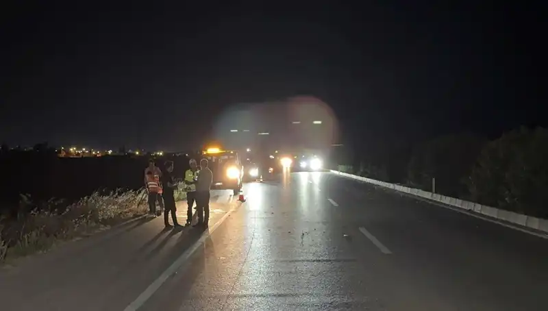 Adana'da Üç Araçlık Zincirleme Trafik Kazası: Yaralılar ve Detaylar