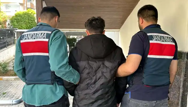 Türkiye'de Dolandırıcılık Çetesi Çökertildi: 35 Kişi Tutuklandı