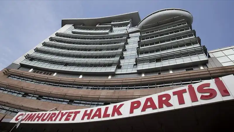 CHP Olağanüstü Kurultayı: Değişim Rüzgarı Estirecek mi?