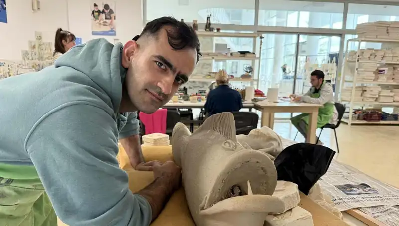 İşitme Engelli Rıfat Can: Zorlukların Üstesinden Gelerek İlham Veriyor