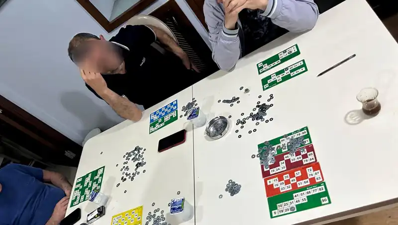 TikTok Canlı Yayınında Şaşırtan Polis Baskını: 22 Kişi Suçüstü Yakalandı