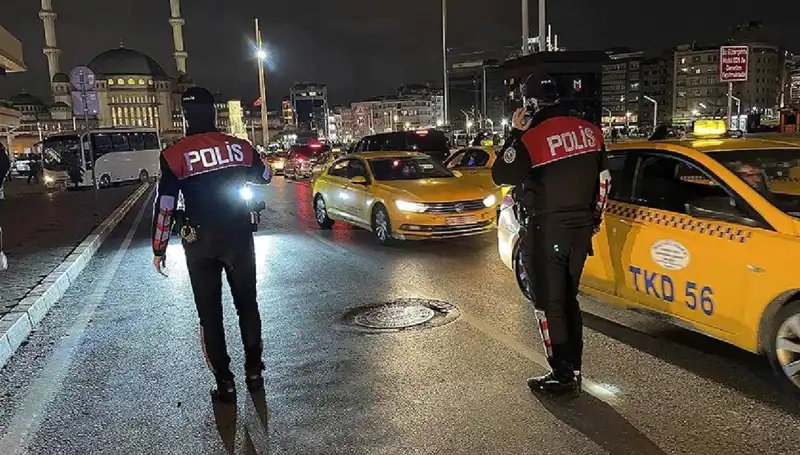 İstanbul'da Huzur Operasyonu: Bir Gecede 873 Kişi Gözaltına Alındı!
