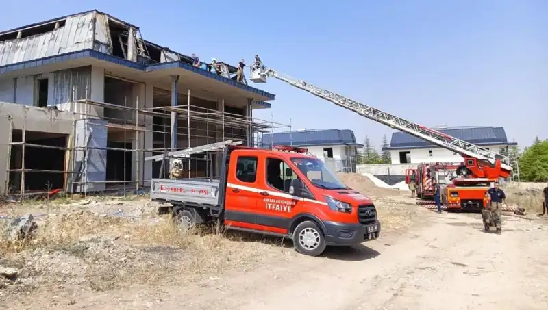 Gölbaşı’ndaki Villalar Alev Alev! Yangın Neden Çıktı?