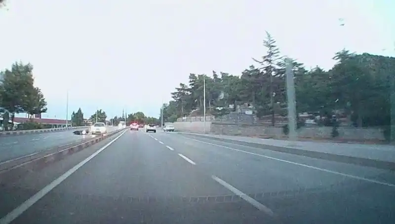 Otomobil ve Motosiklet Çarpıştı: Şok Edici Kaza Sonrası Bir Yaralı