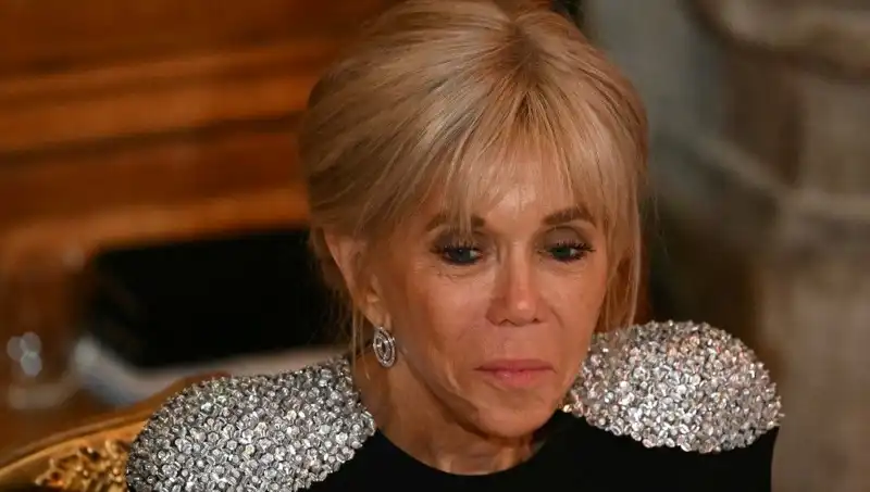 First Lady Davasında Şok Gelişme: "Erkek Olarak Doğdu" Savunması Reddedildi