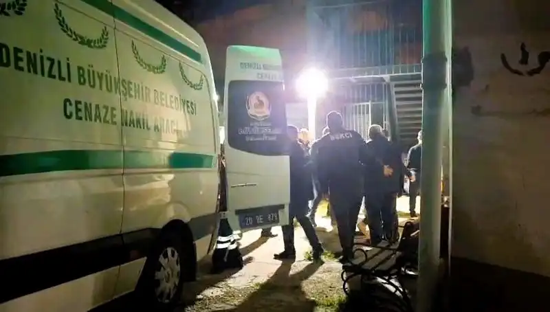 Yem Karma Makinesine Düşen Besicinin Trajik Ölümü Tüm Geçim Kaynağını Sarsıyor