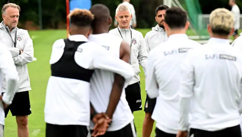 Ole Gunnar Solskjaer’in Futbolculara Yönelik Sert Eleştirisi: Üzgünüm Dediği Anlar