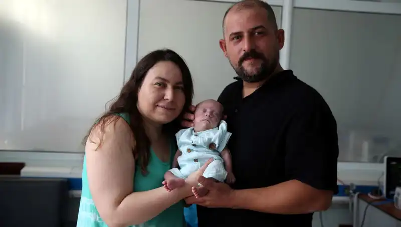 800 Gramıyla Doğdu: 5 Aylık Bebeğin Hayat Mücadelesi