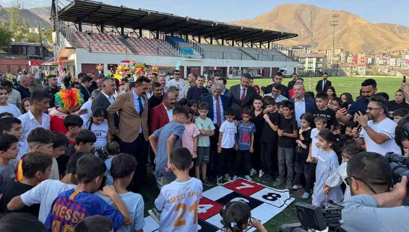 Hakkari'de Anadolu Şenliği: Kültür ve Eğlence Dolu Bir Hafta Sonu