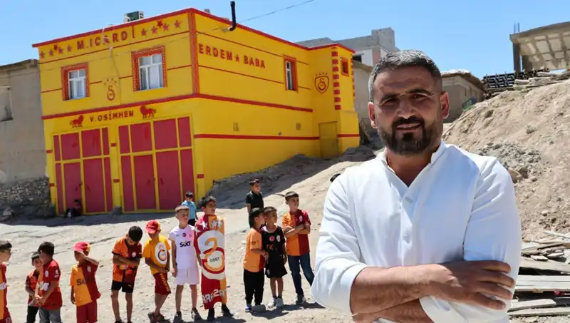 Fanatik Taraftar, Icardi’nin Ardından Osimhen’i Evine Yazdırdı!