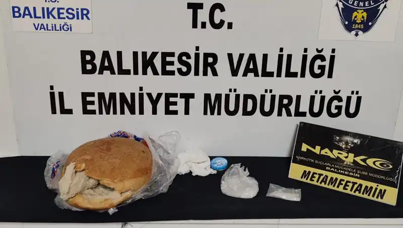 Uyuşturucu Sokmak İçin Ekmeğe Gizli Bölme Yapan Çeteye Baskın!