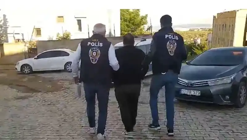 Balıkesir’de Dolandırıcılık Çetesi Çökertildi: 4 Kişi Tutuklandı!