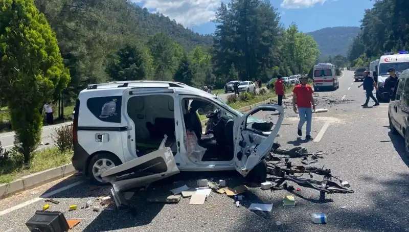 Marmaris'te Feci Kaza: Can Kaybı ve Çok Sayıda Yaralı