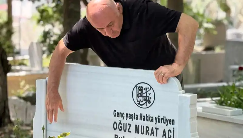 Aci Ailesinin Hüzünlü Babalar Günü: Duygusal Anılar ve Kaybedilen Sevgiler