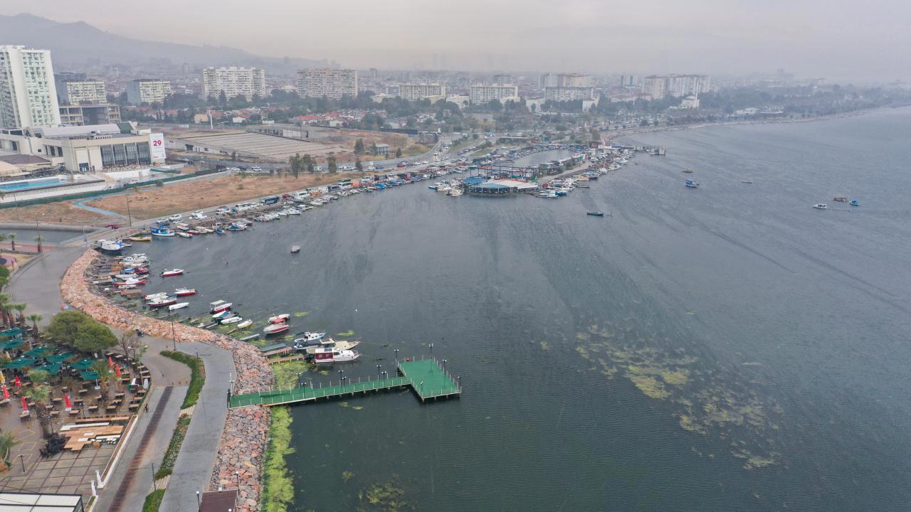 İzmir Körfezi'ndeki Kirlilikle İlgili Yeni Gelişme: Soruşturma Başlatıldı